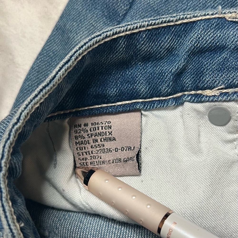Tractr High Rise Weekender Shorts - Picture 7 of 11